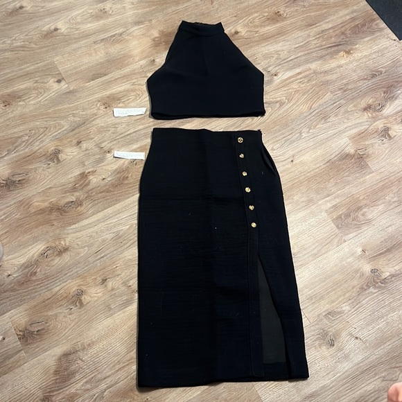 Zara Textured Halter Top + Skirt with Buttons - Picture 5 of 11